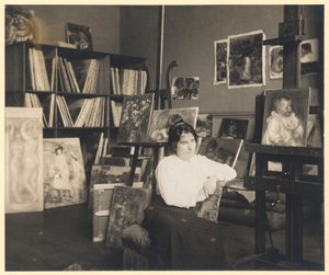 Portrait de Gabrielle Renard (1878-1959) - French Photographer